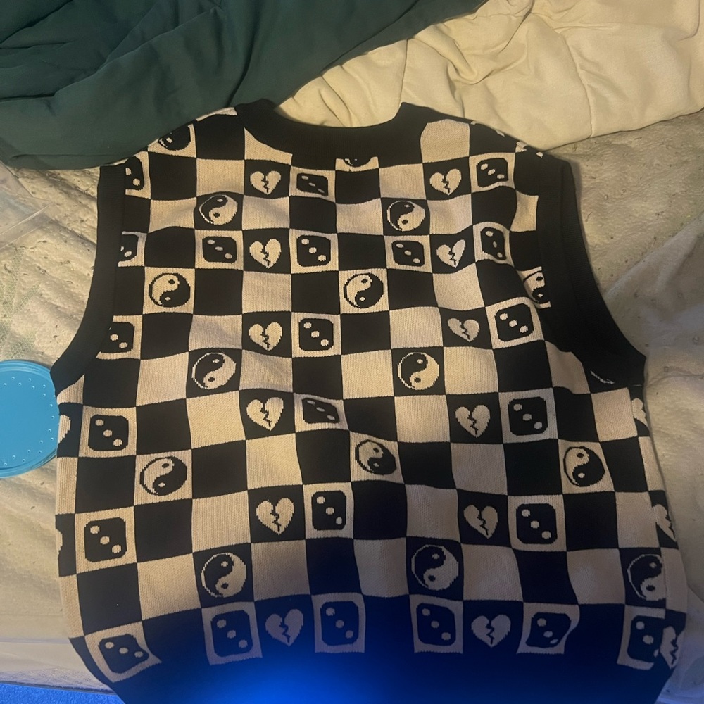 Forever 21 vest size large